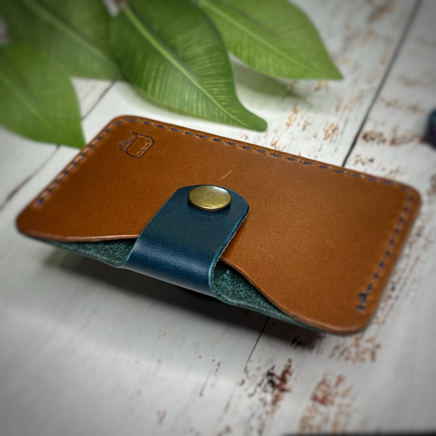 The Tupelo | Handmade Vegetable Tanned Leather Card Holder
