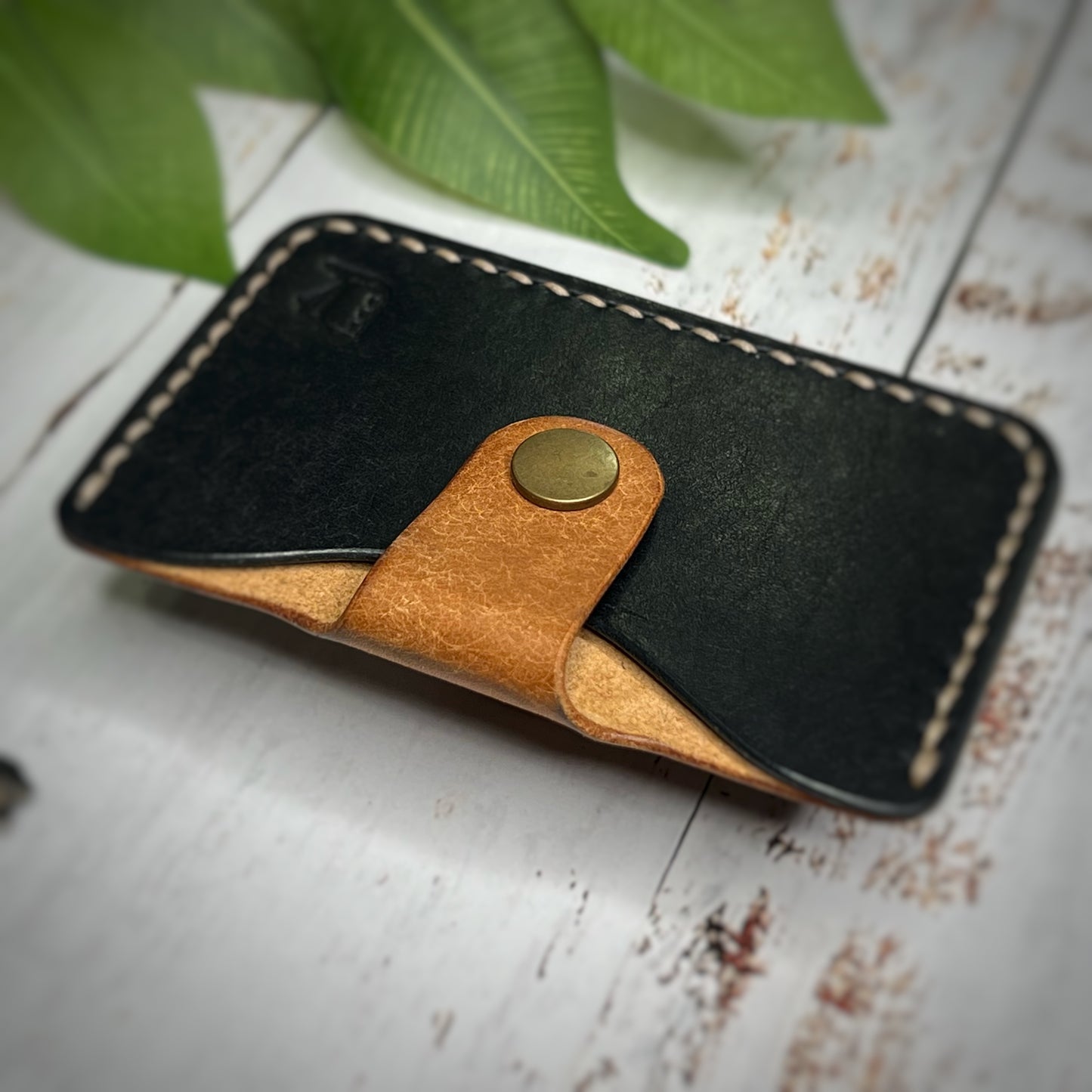 The Tupelo | Handmade Vegetable Tanned Leather Card Holder