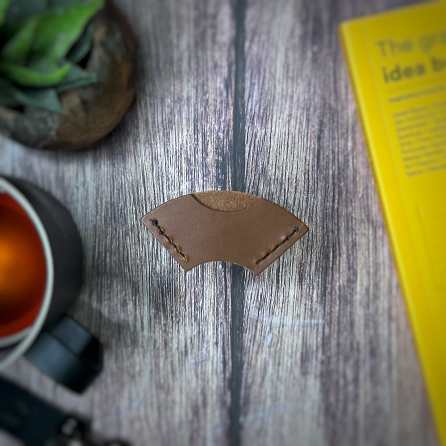 The Balsa | Handmade Leather Bookmark Corners